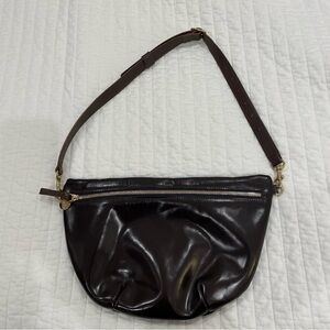 Clare V. Grande Fanny